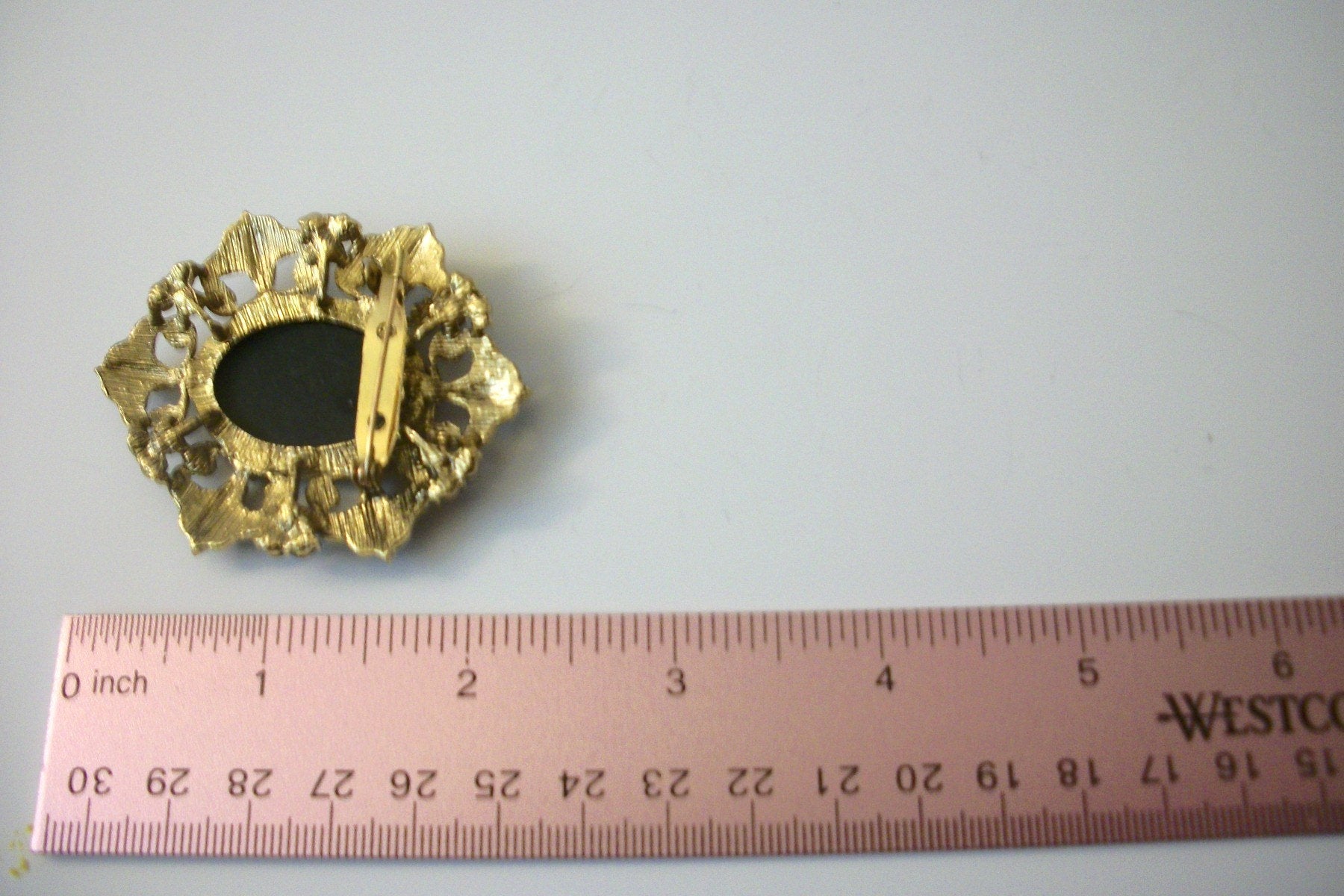 Gold Toned Filigree Purple Cameo Rhinestones Brooch 51318