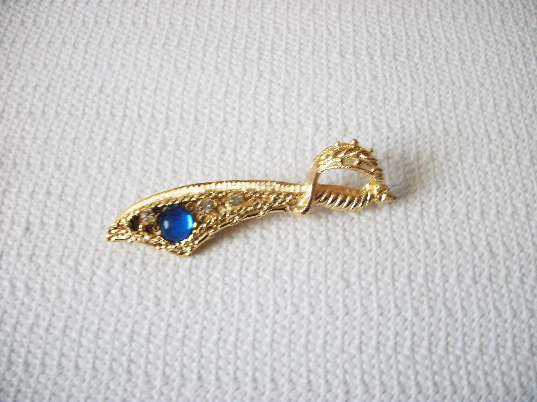 Retro Gold Tone Blue Dagger Broch Pin 71218S