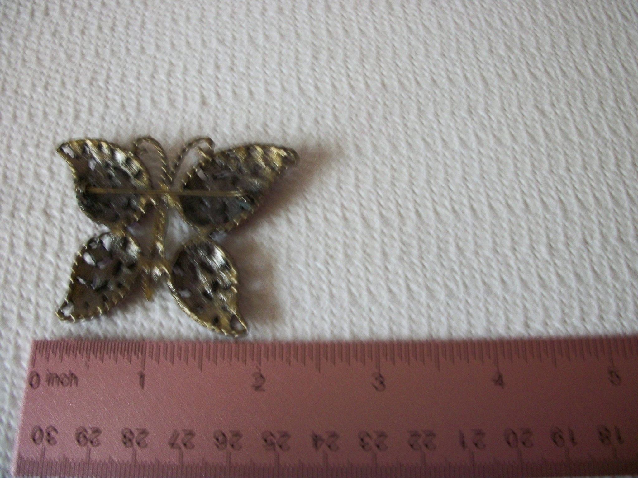 Vintage Distressed Sparkling Rhinestones Butterfly  Brooch Pin 71218S