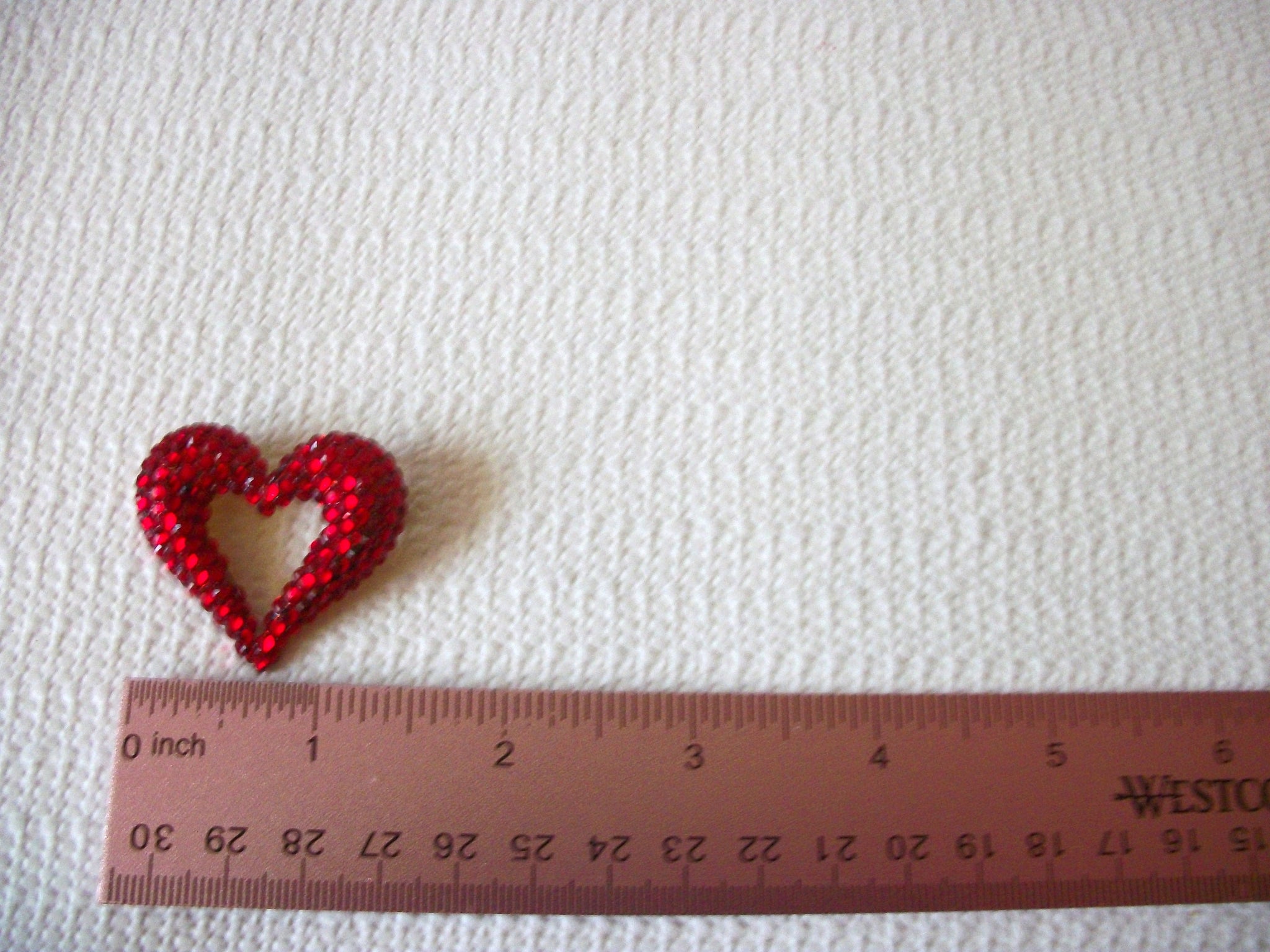 Vintage Red Rhinestones Heart Shaped Brooch Pin 71218T